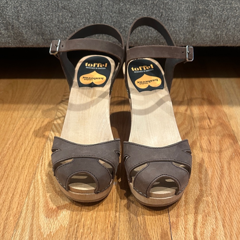Swedish Hasbeens Brown Peep-Toe Sandals